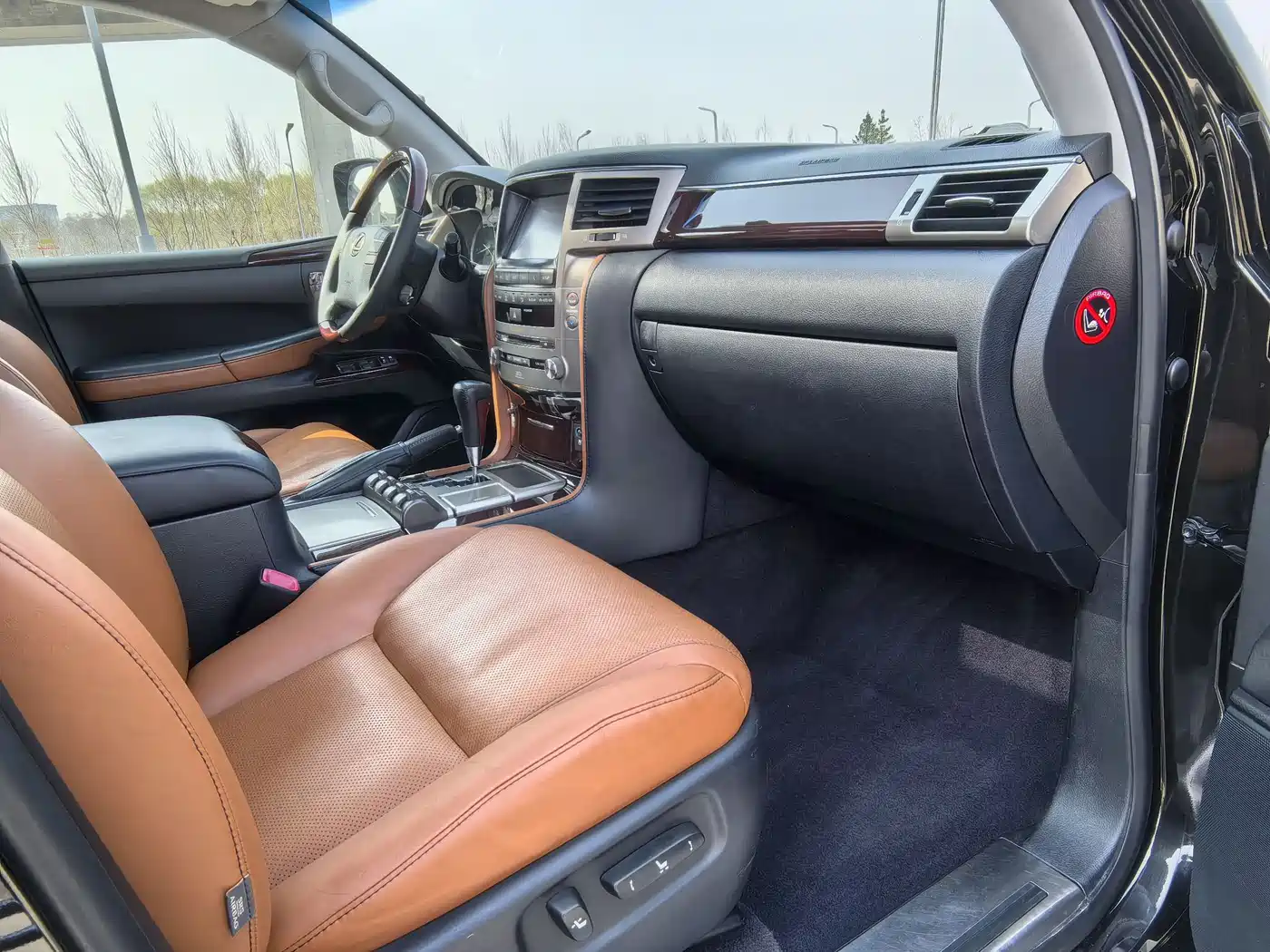 Lexus LX 2013 570 фото 13