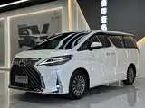Фото 1 - Lexus LM
