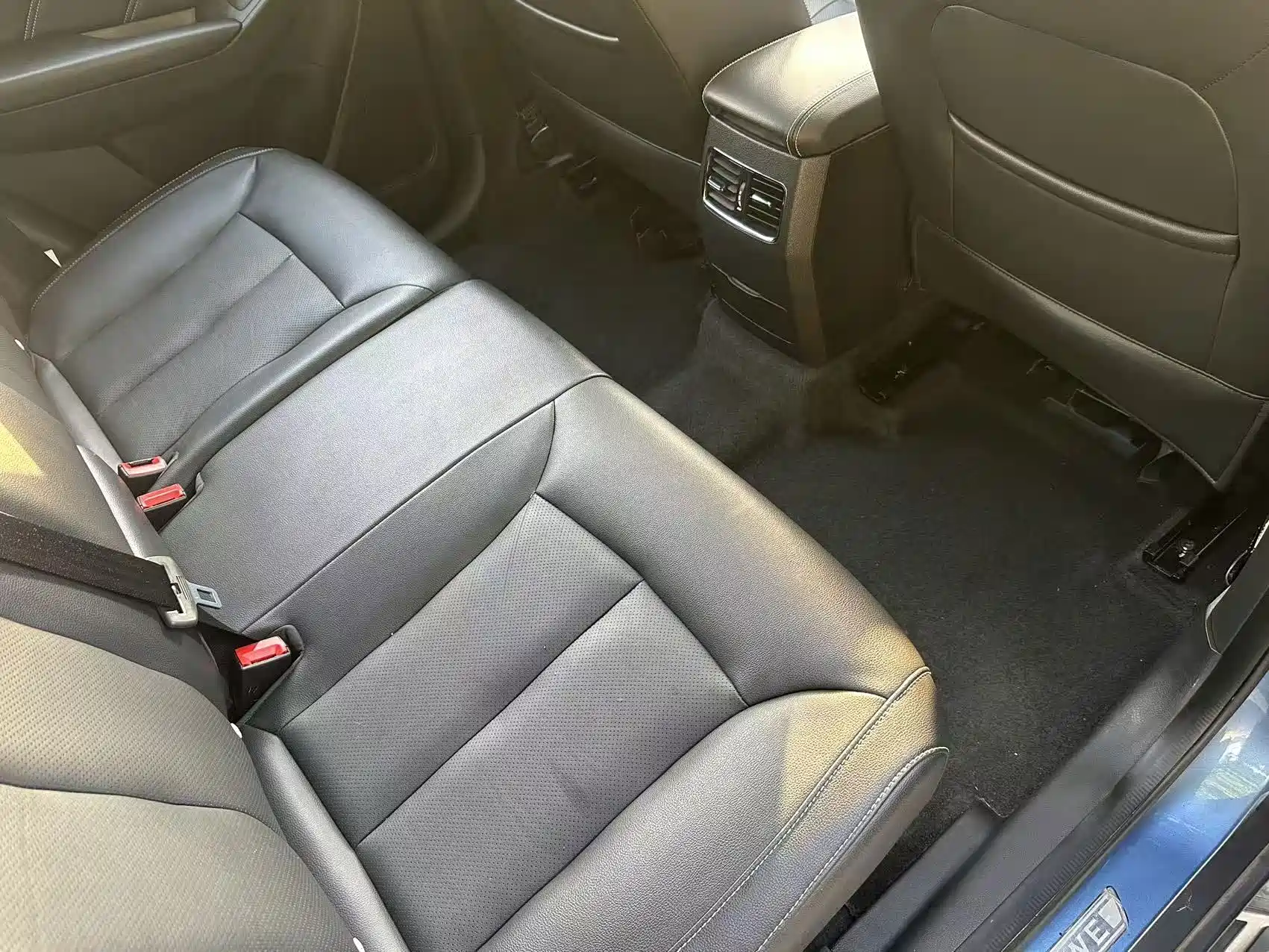 Фото 8 - Roewe RX5