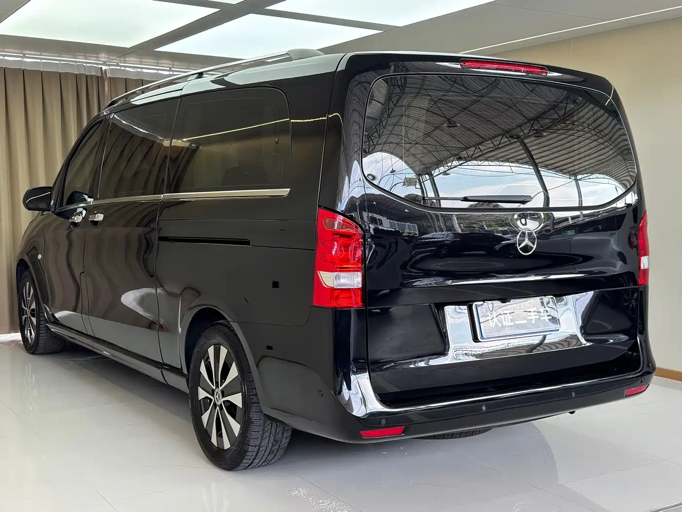 Photo 28 - Mercedes-Benz Vito
