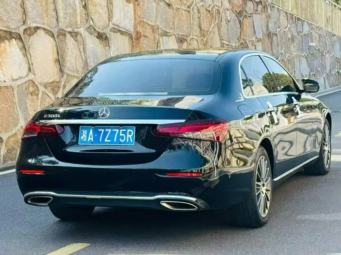 Mercedes-Benz E-Class 2021 E 260 L Sport фото 7