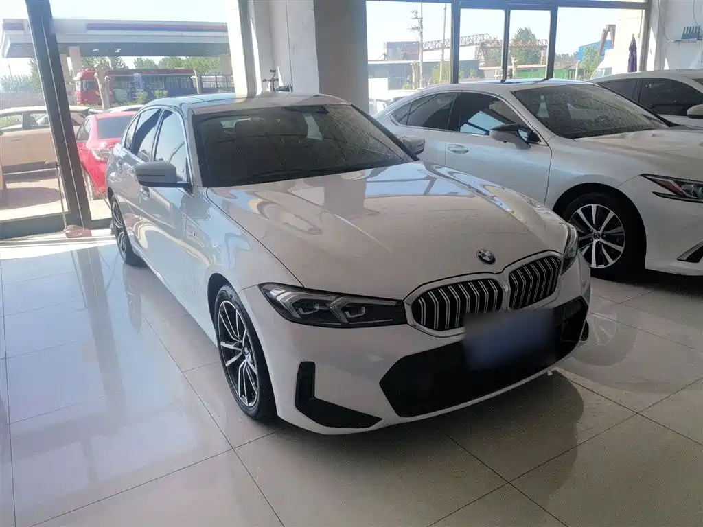BMW 3 Series 2024 320Li M Sport Package фото 6