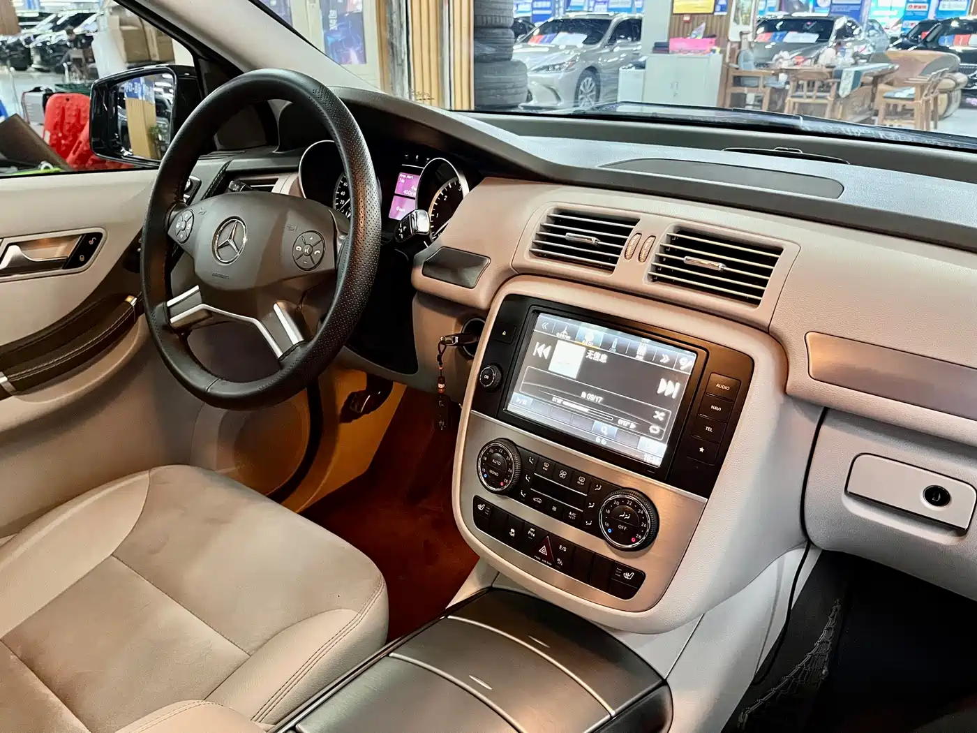 Mercedes-Benz R-Class 2014 R 320 4MATIC Business фото 15