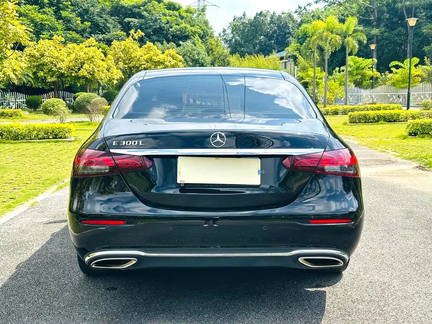  E CLASS