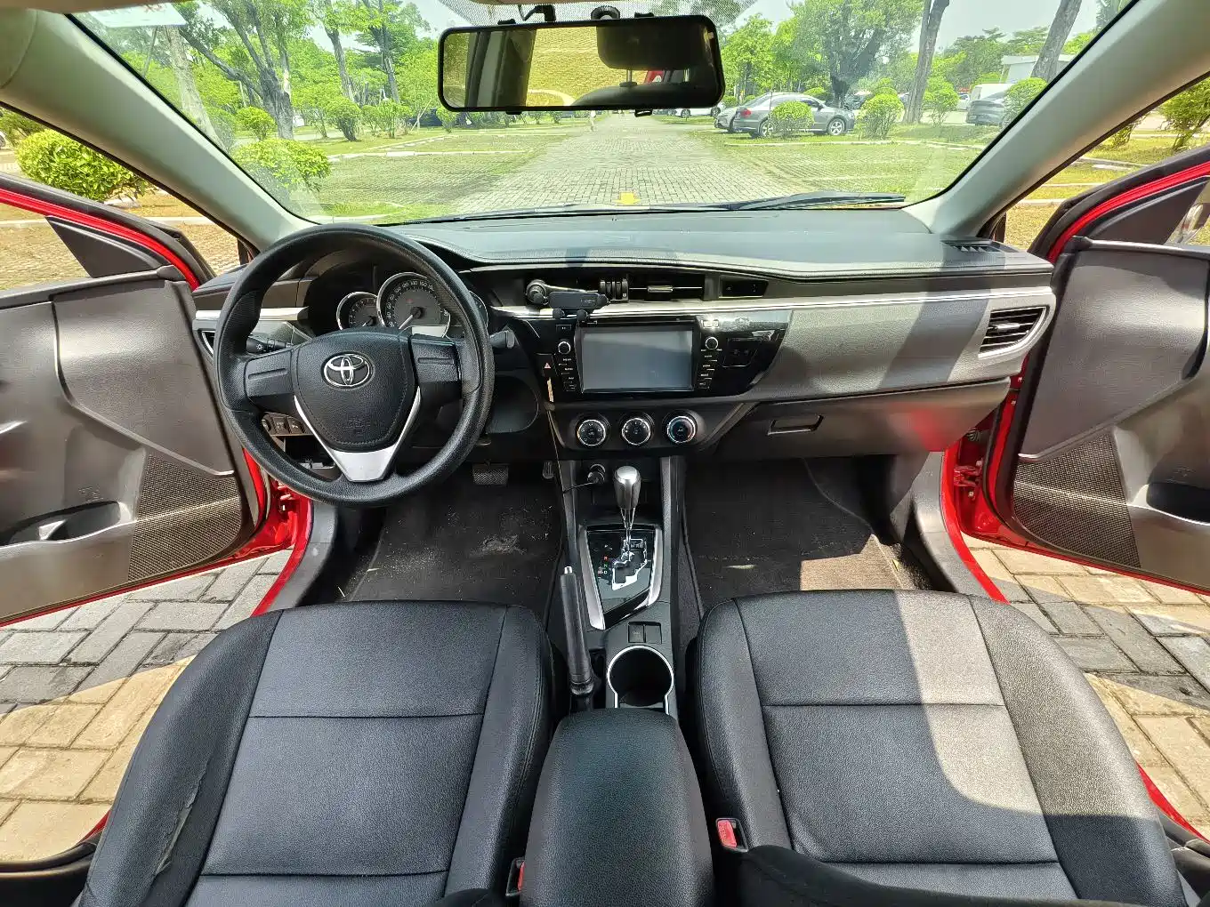 Toyota Levin 2016 1.6G CVT Elite Edition фото 14