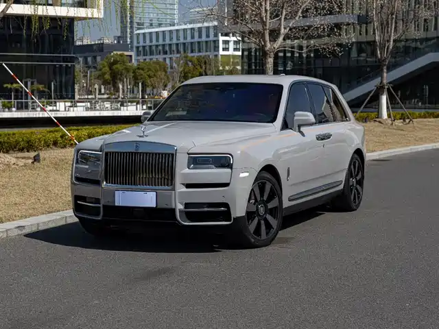 ROLLS-ROYCE CULLINAN