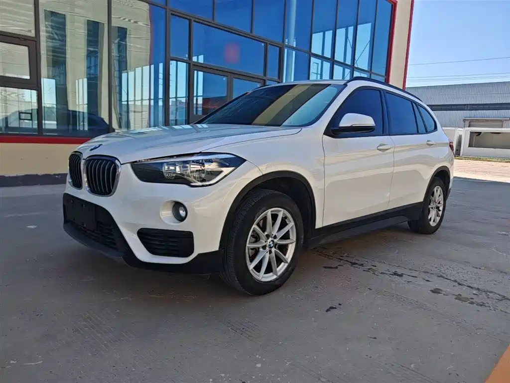 BMW X1 2019 sDrive18Li Fashion Model фото 2