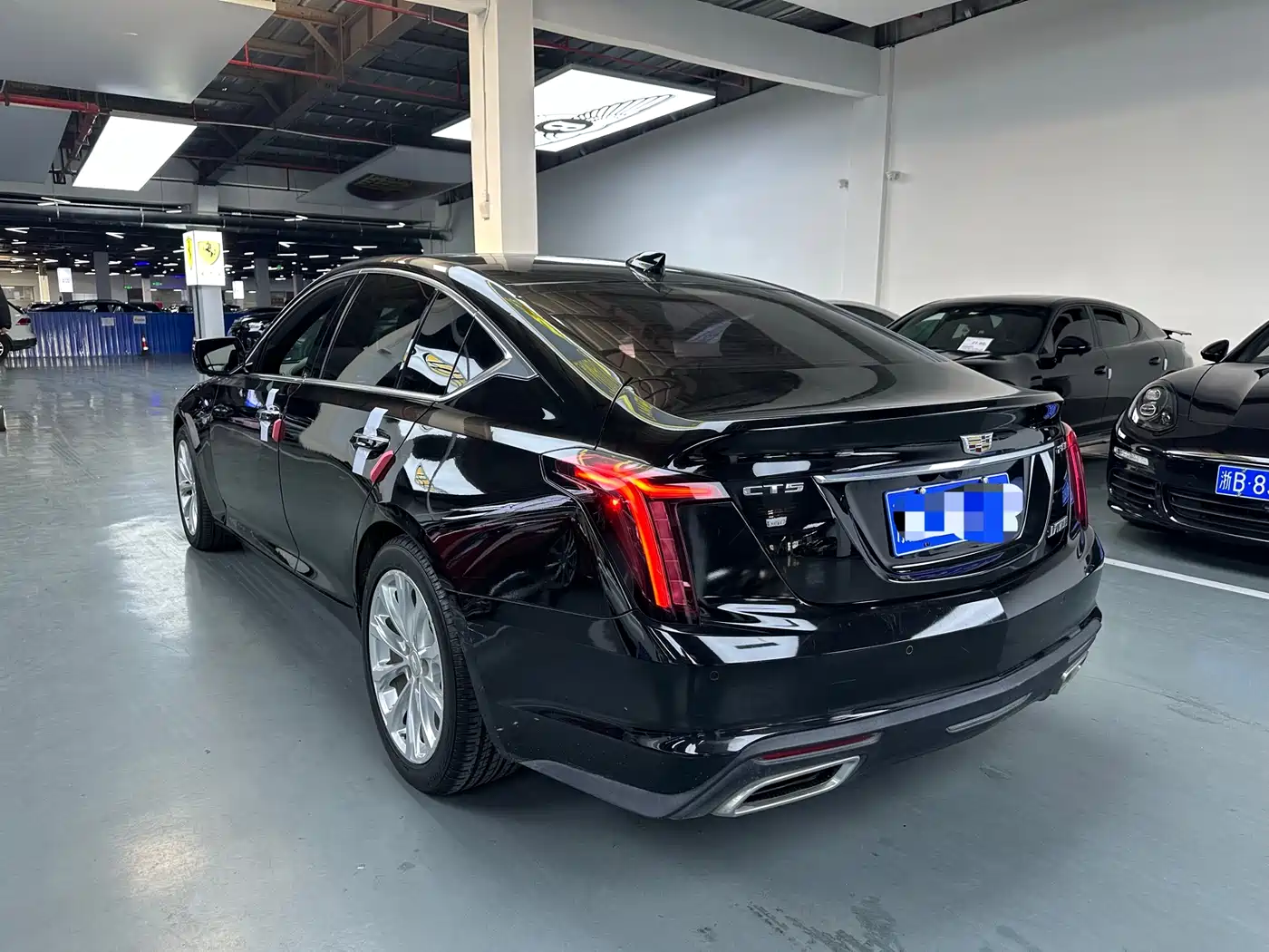 CADILLAC CT5