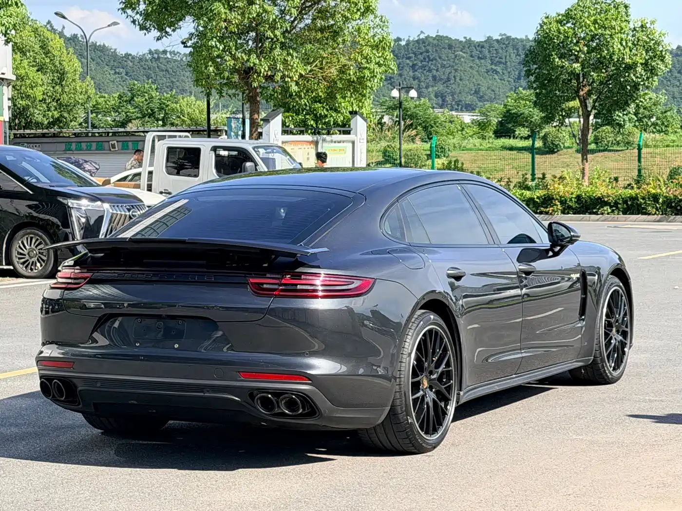 Porsche Panamera New Energy 2019 2017 Panamera 4 E-Hybrid Executive Long Wheelbase 2.9T