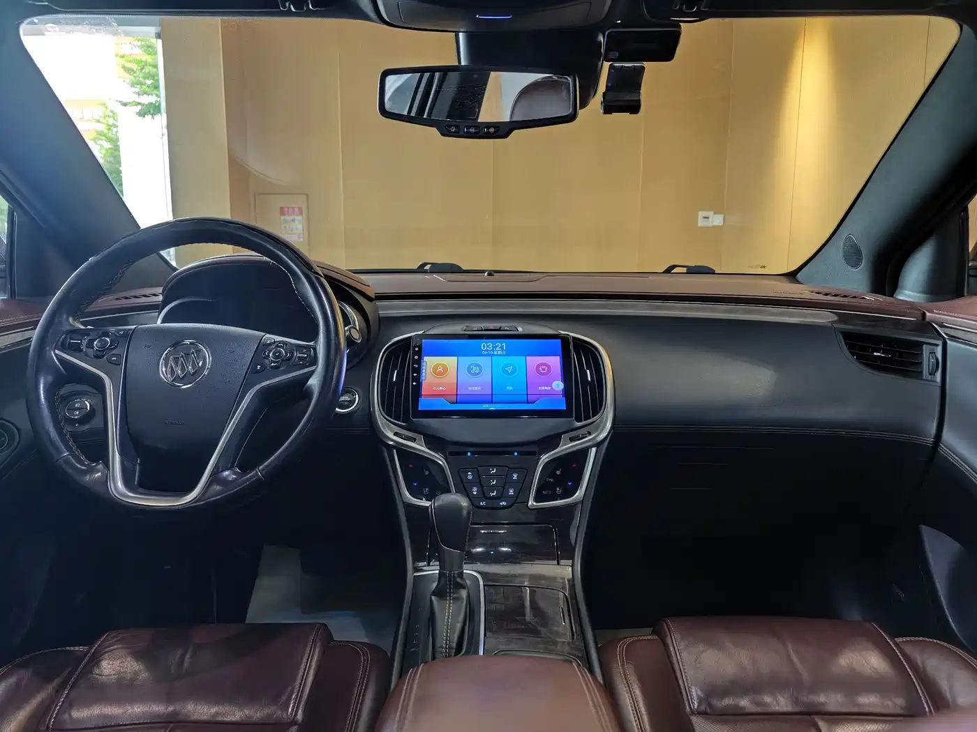 Фото 20 - Buick LaCrosse
