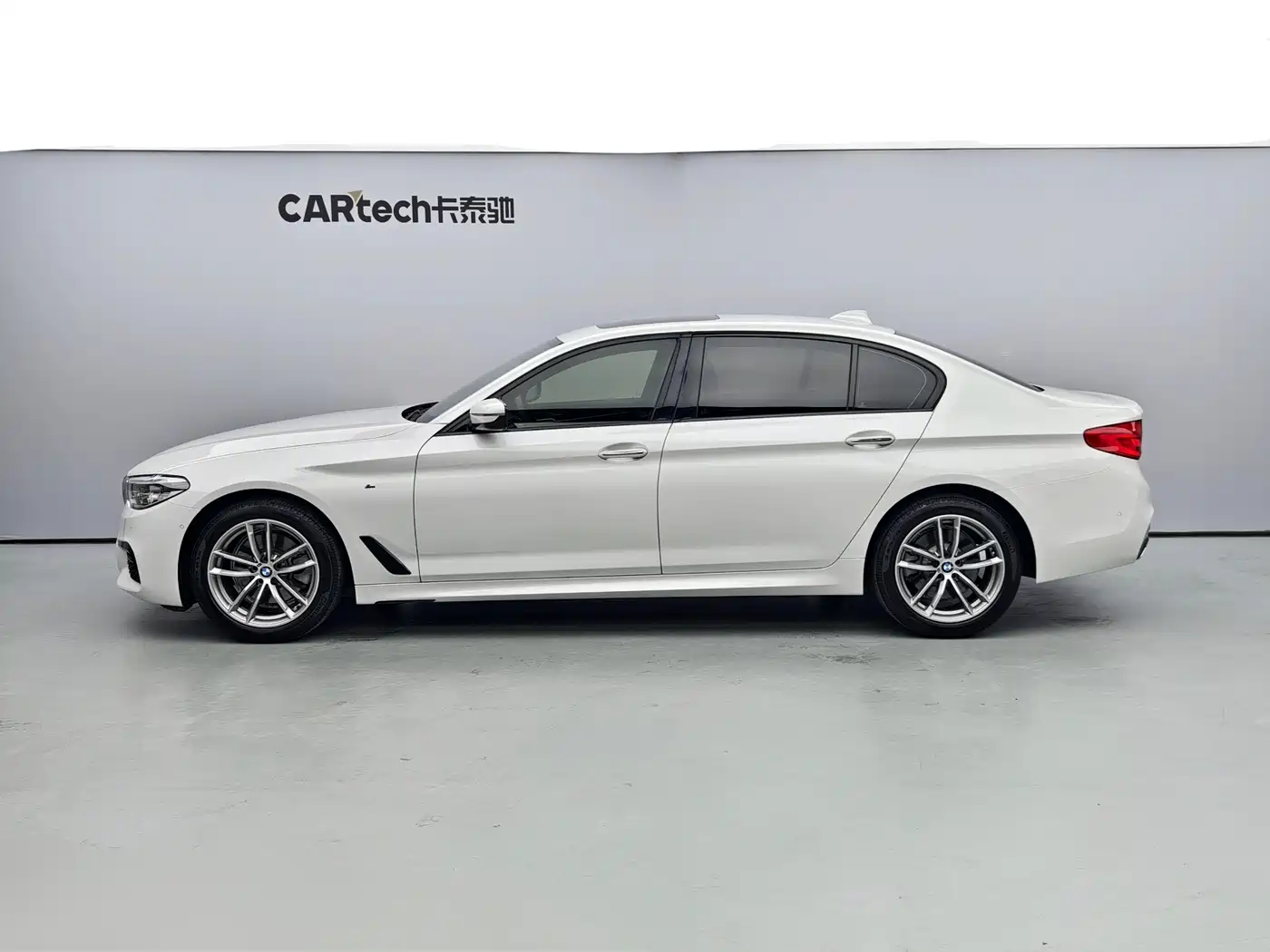 BMW 5 Series 2018 525Li M Sport Package фото 3