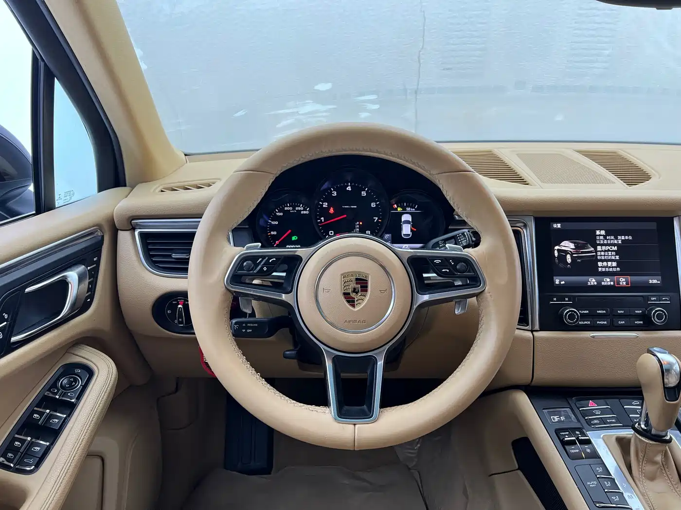Porsche Macan 2017 Macan 2.0T фото 9