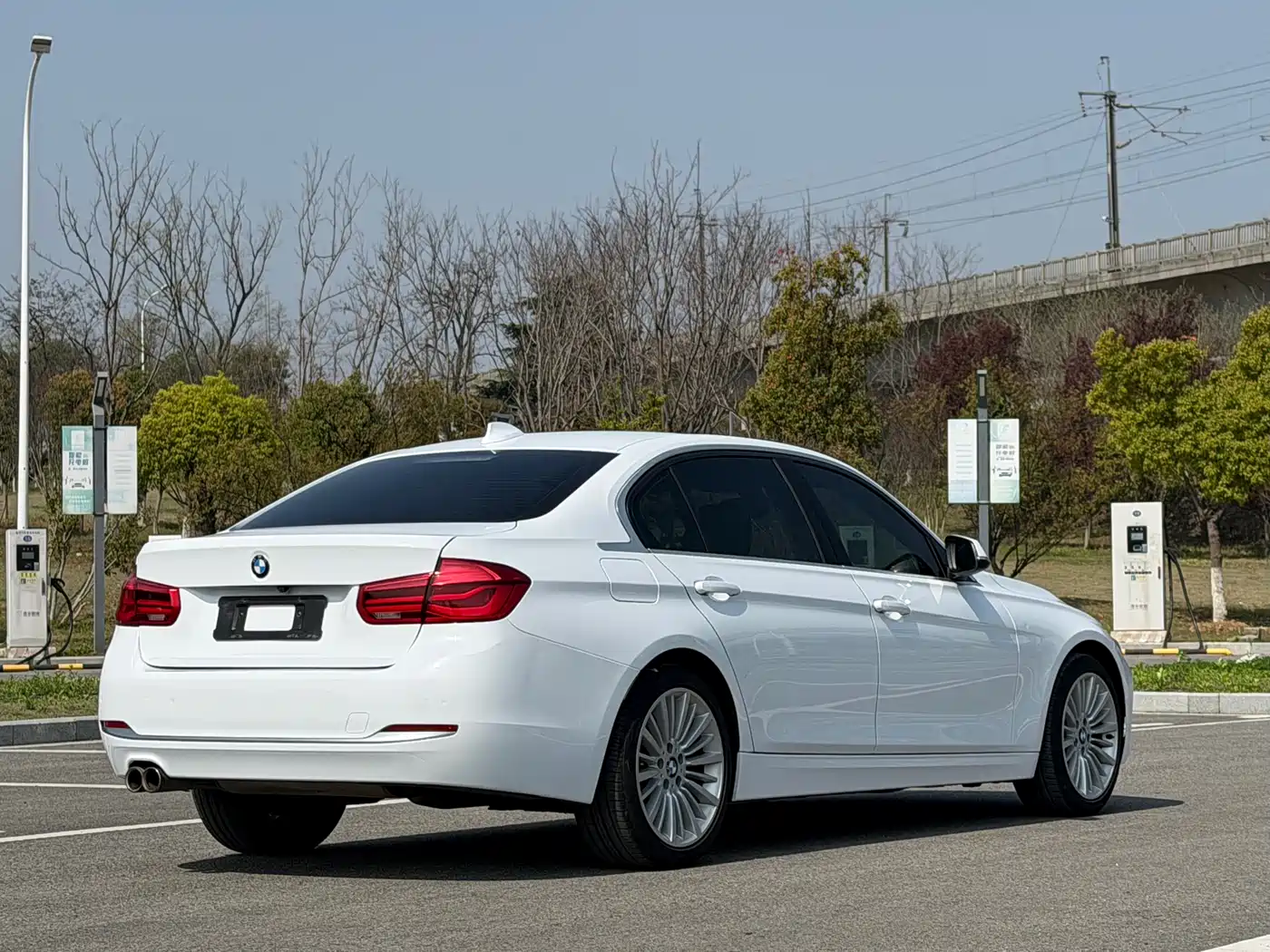 BMW 3 Series 2018 320Li Fashion Style фото 5