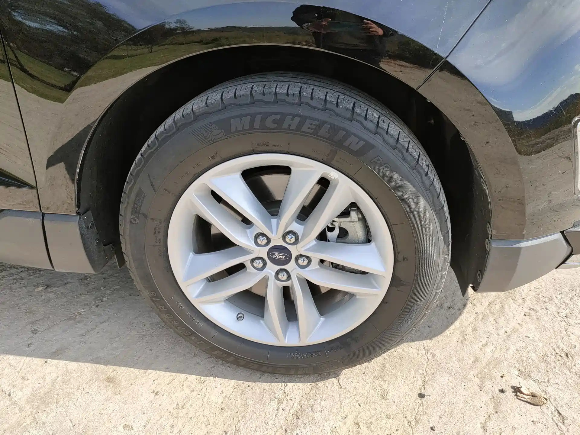 Фото 10 - Ford Edge