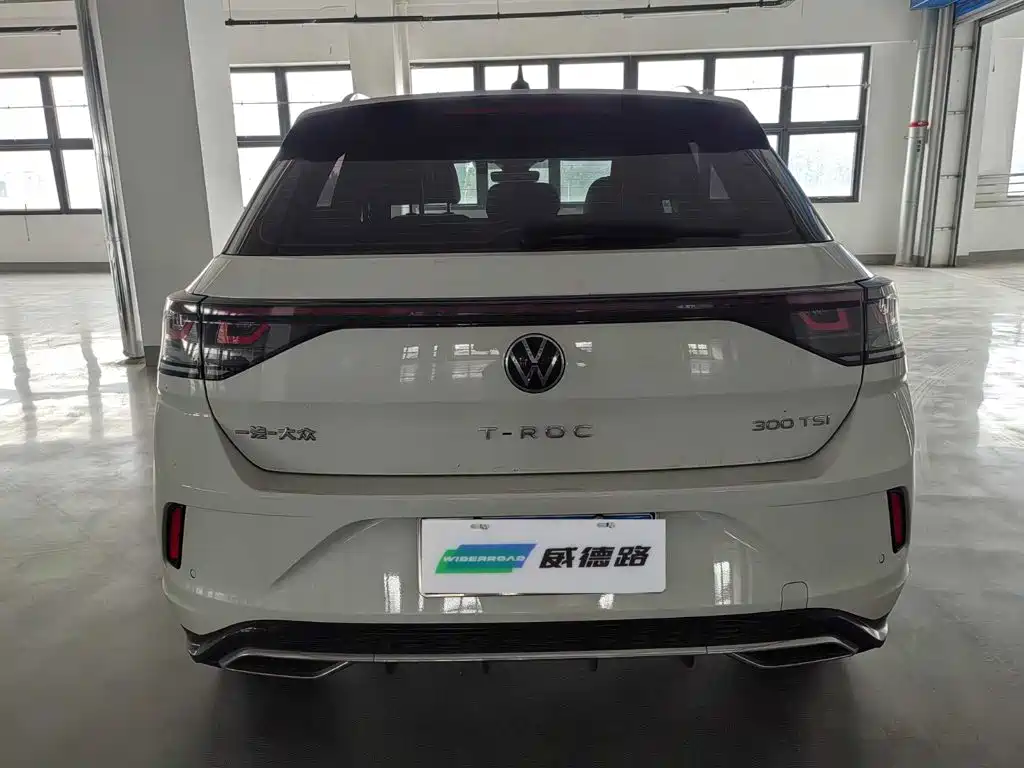 Photo 4 - Volkswagen T-ROC