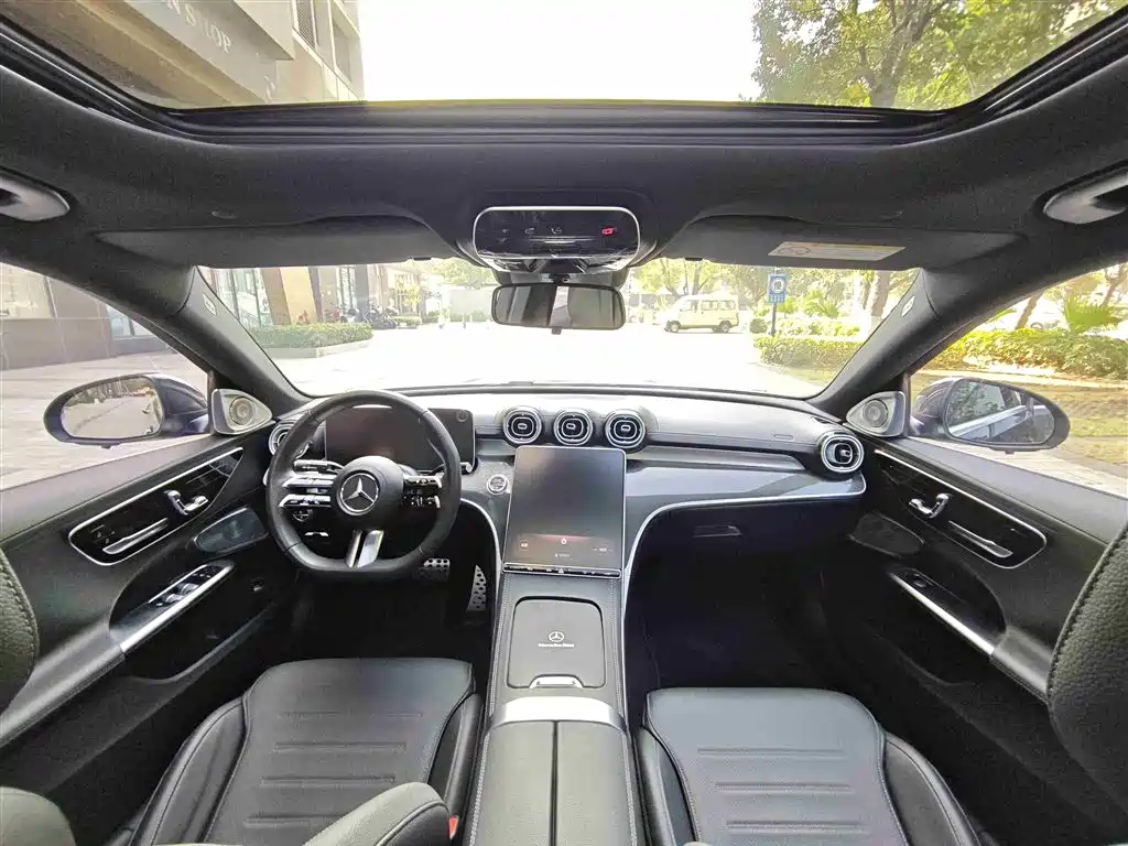 Mercedes-Benz C-Class 2024 C 260 L Sport фото 8