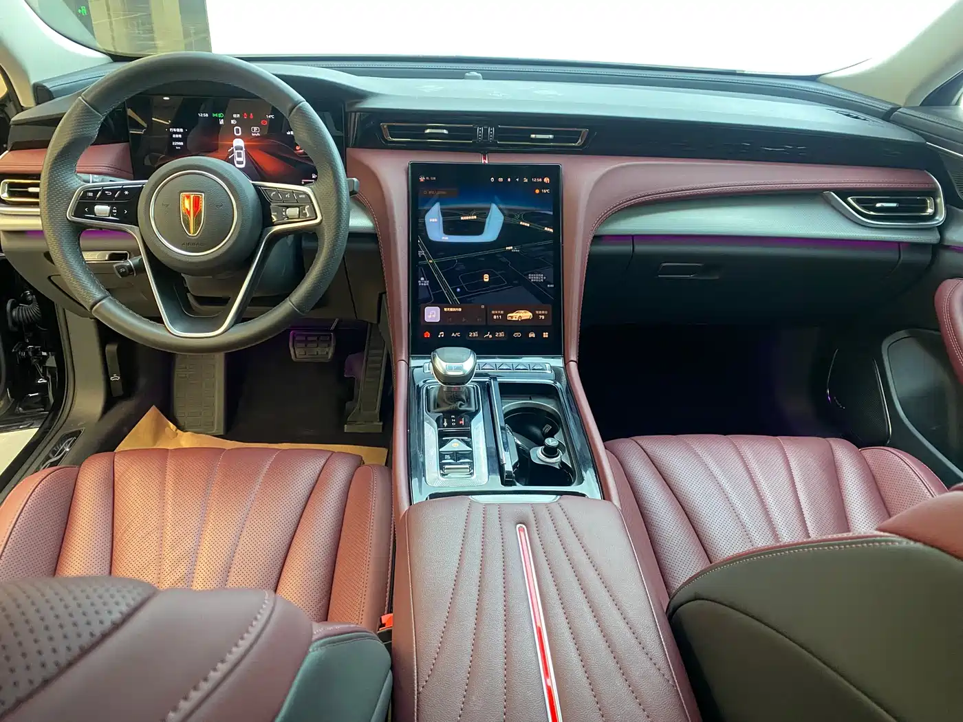 Hongqi H5 2024 2.0T Automatic Smart Connect Flag Smooth Edition фото 8