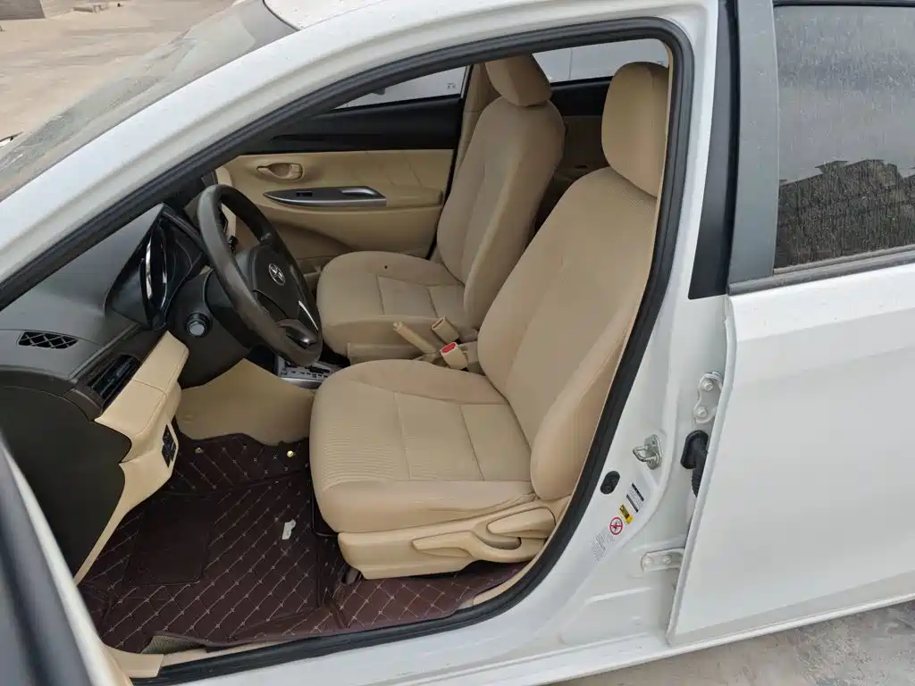 Toyota YARiS L Zhi Xuan 2014 2014 1.5G Automatic Dynamic Edition