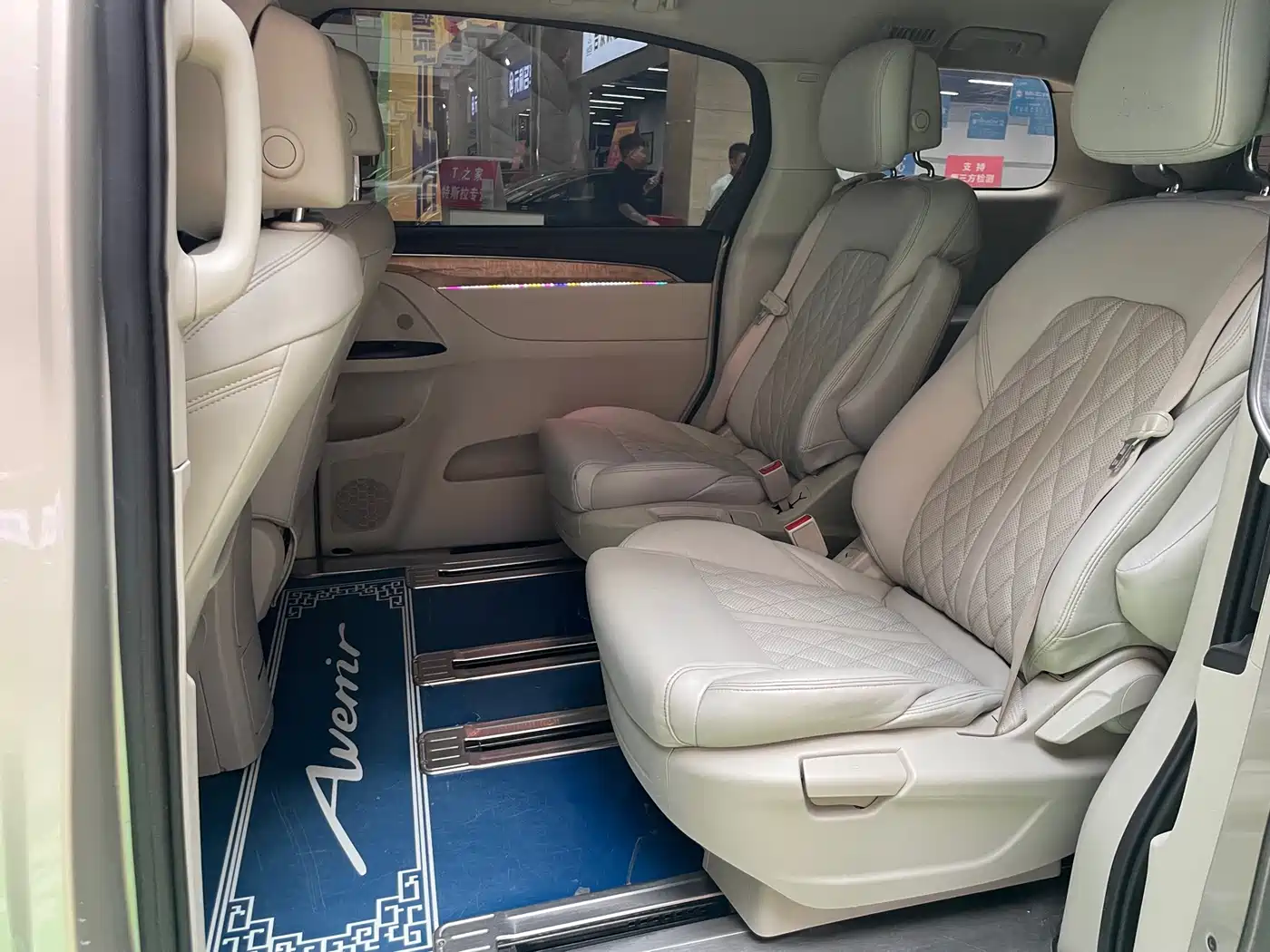 Buick GL8 2018 ES 28T Comfort Type China VI фото 10