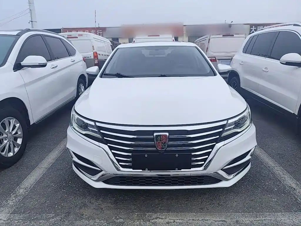 Roewe i6 2022 2020 PLUS 1.6L CVT 4G Connected Glory Flagship Edition