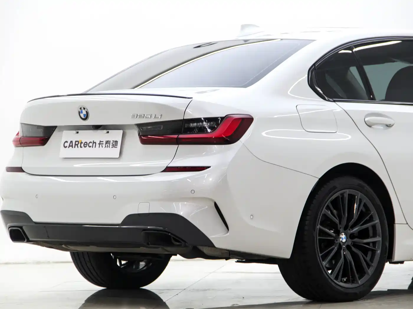 BMW 3 Series 2022 325Li M Sport Shadow Edition фото 29