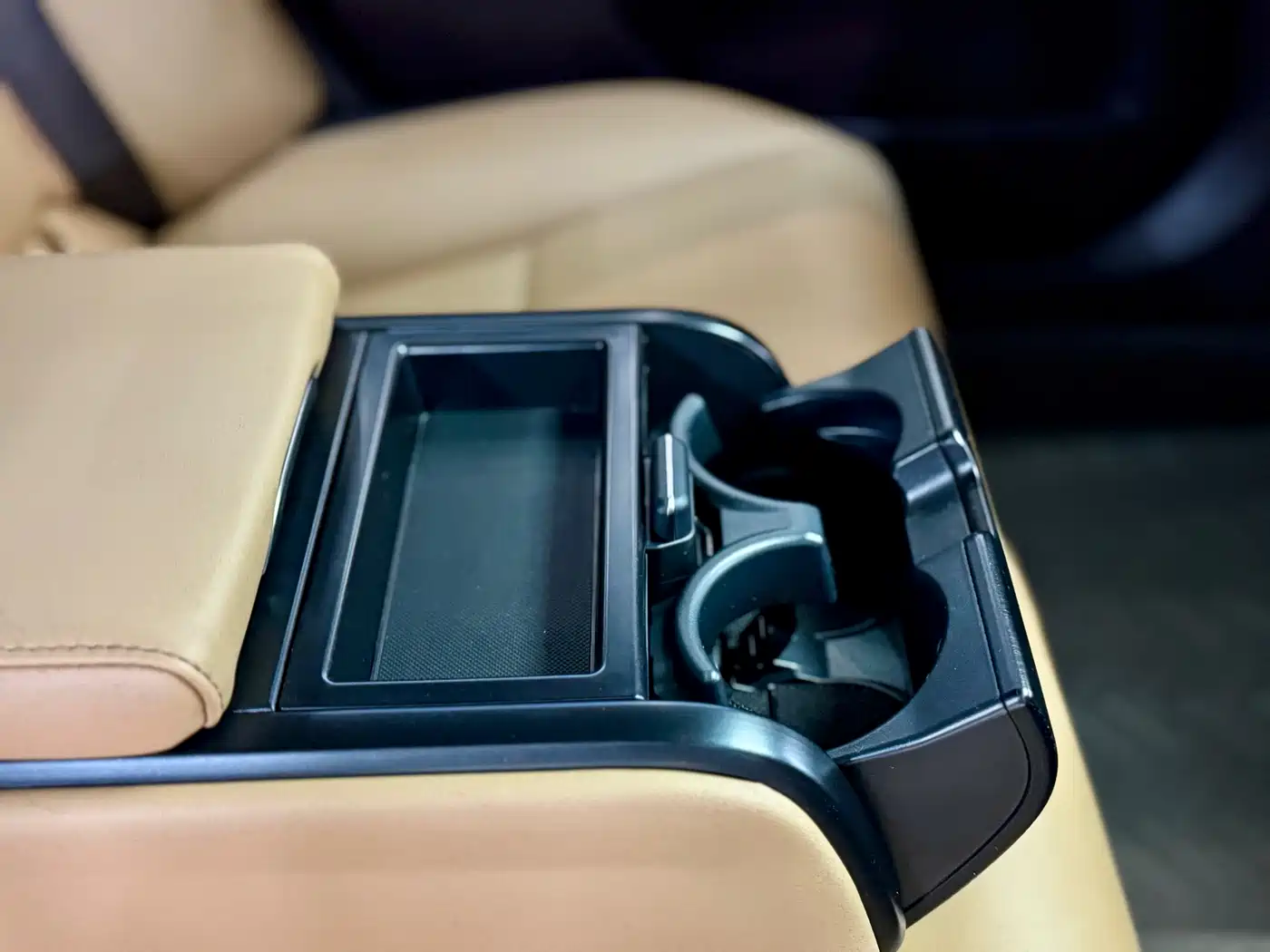 Lexus ES 2020 200 Luxury фото 23