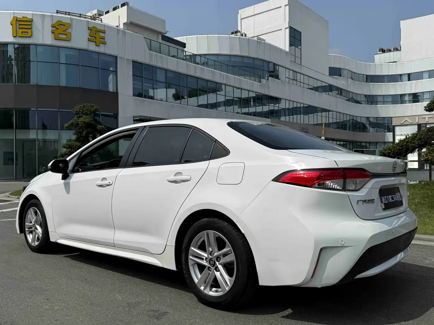Toyota Levin 2022 TNGA 1.5L CVT Progressive Edition фото 14