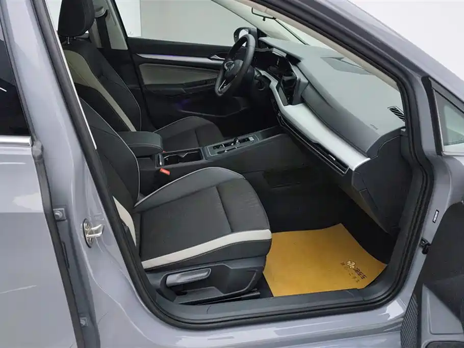 Volkswagen Golf 2021 280TSI DSG Pro фото 8