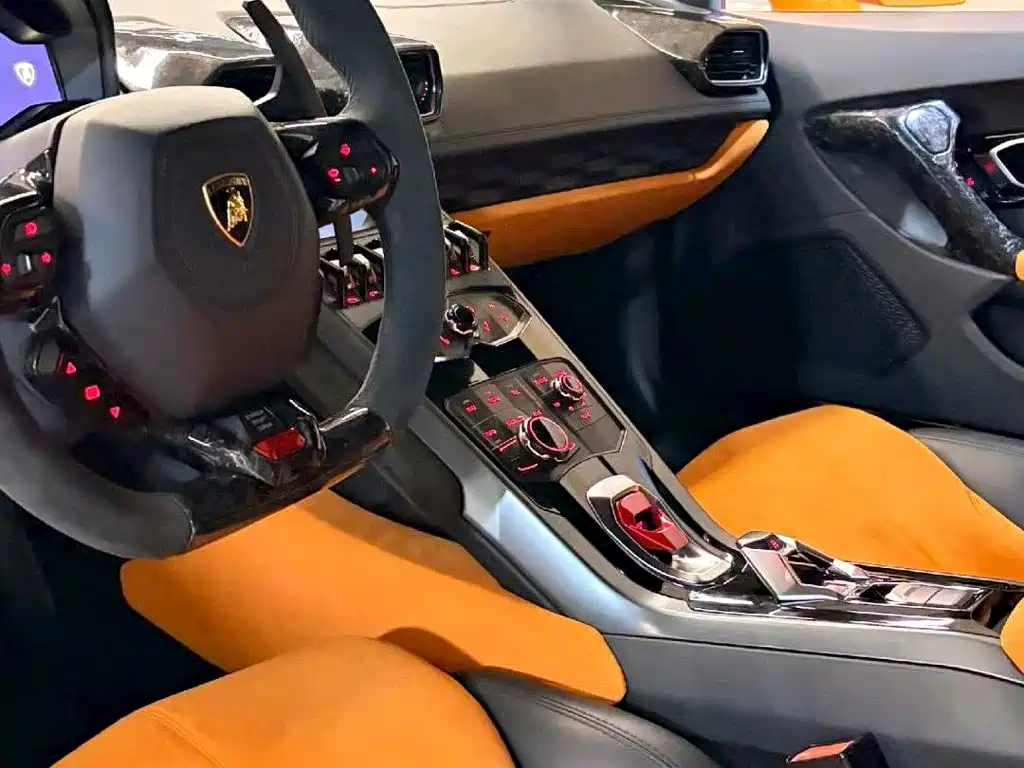 Фото 6 - Lamborghini Huracán