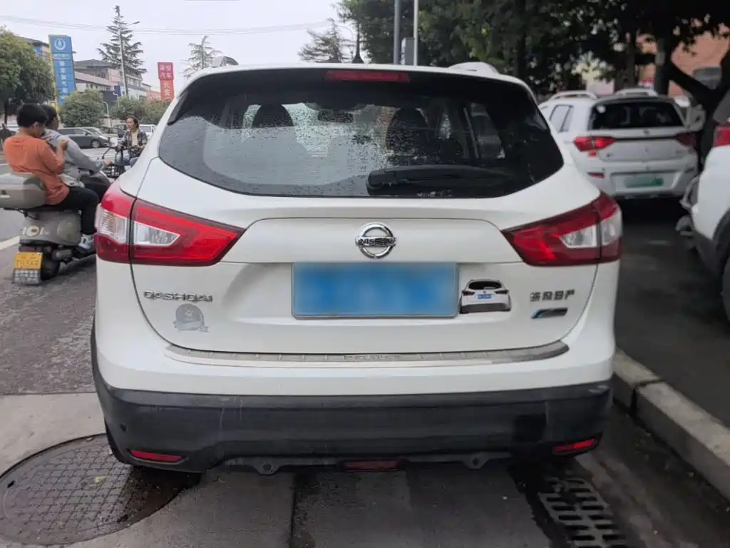 Фото 6 - Nissan Qashqai