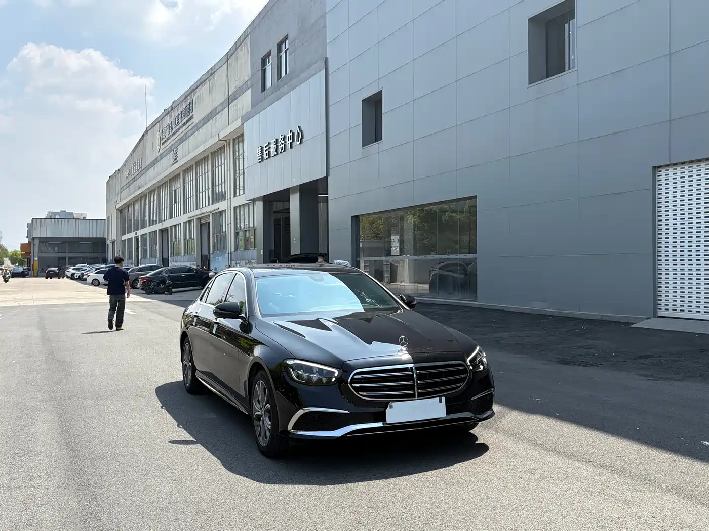 Mercedes-Benz E-Class 2021 E 300 L Sport Fashion фото 3