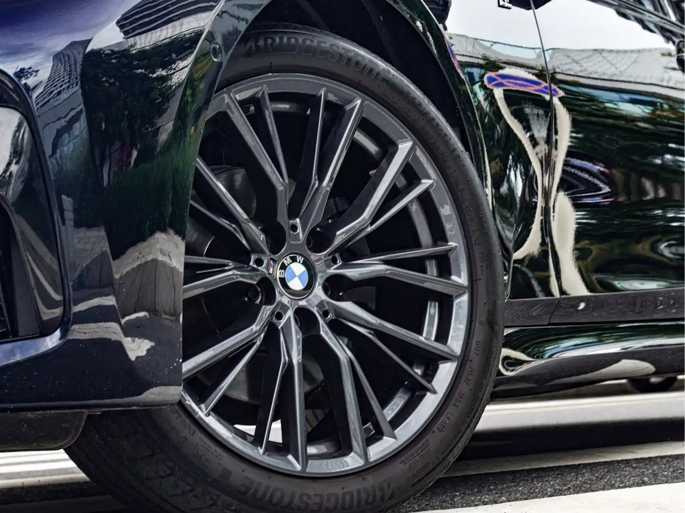 BMW 3 Series 2020 325Li M Sport Black Night Package фото 5