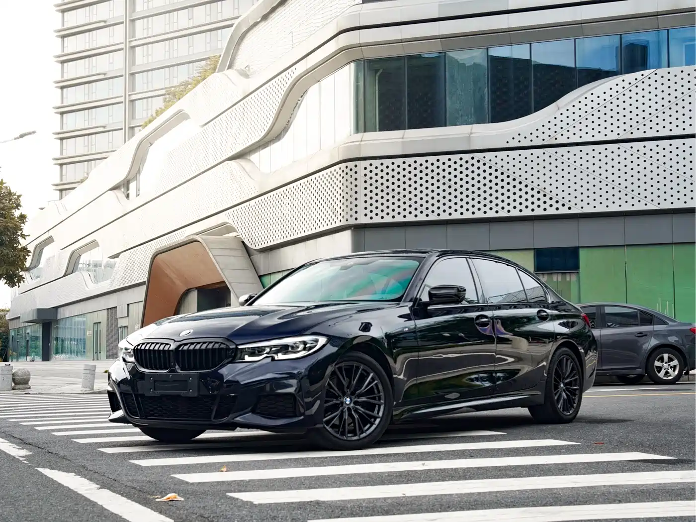 BMW 3 Series 2020 325Li M Sport Black Night Package