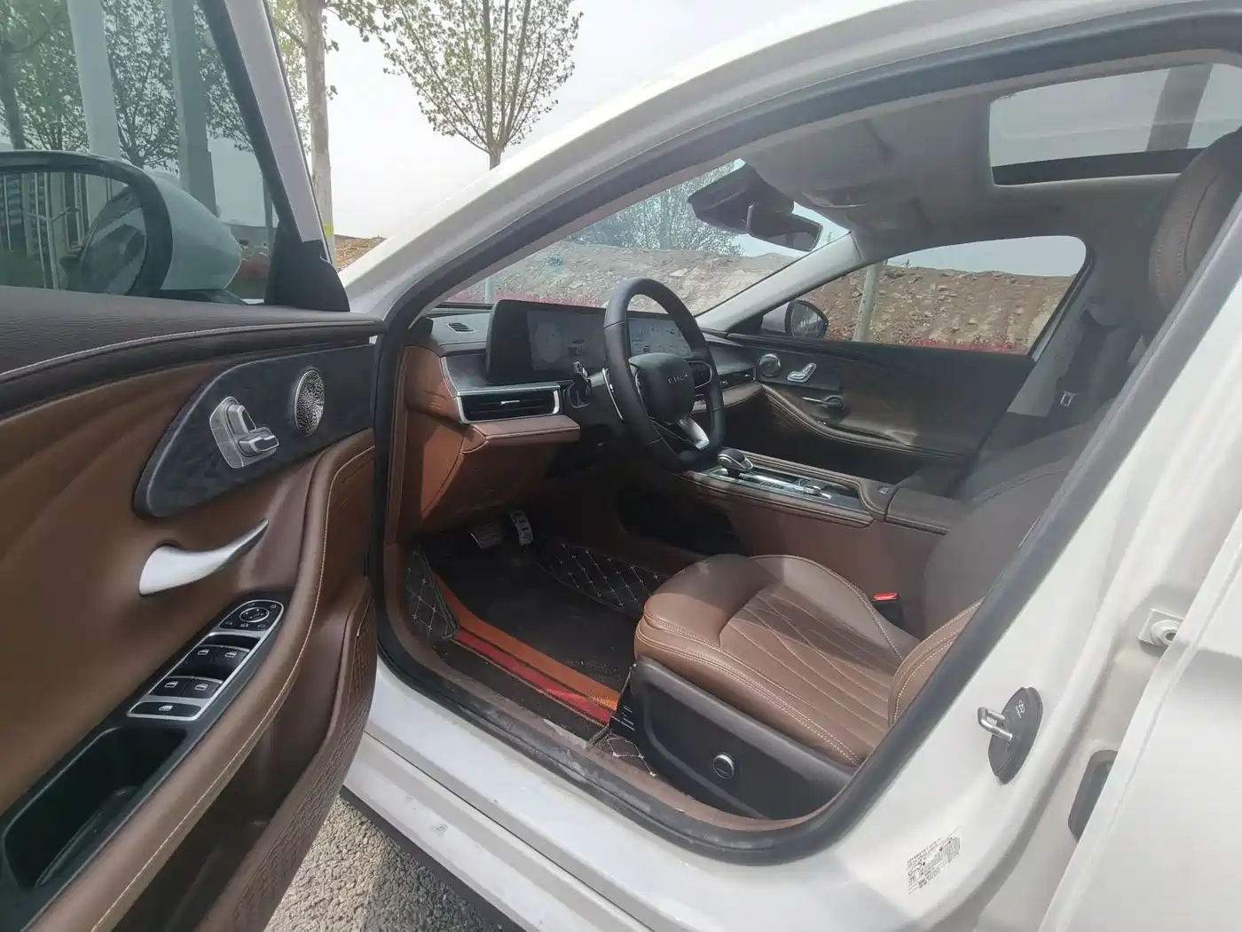 Chery Arrizo 8 2025 2025 Model 2.0T Automatic Royal+