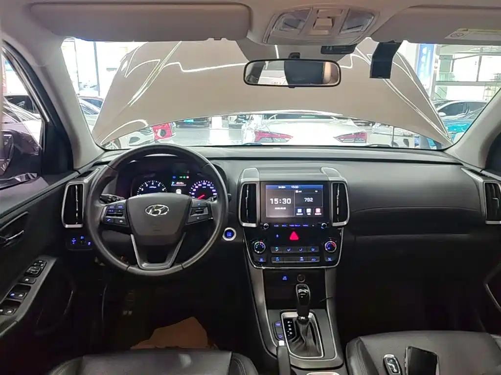 Hyundai Beijing Hyundai ix35 2018 2.0L Automatic 2WD Zhiyong·Enjoyment Edition фото 10