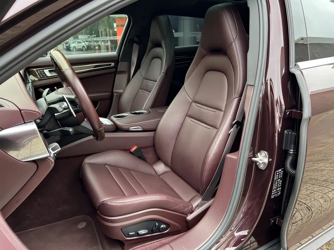 Porsche Panamera 2022 Panamera Executive Long Wheelbase 2.9T фото 21