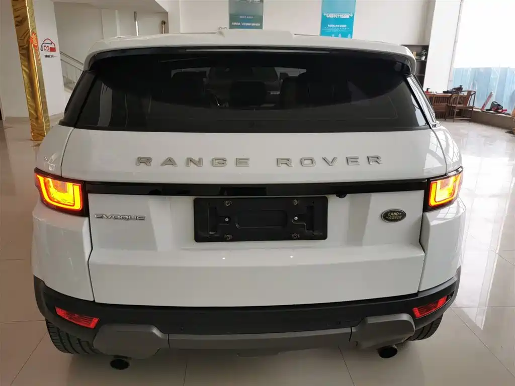 Land Rover Range Rover Evoque 2016 2.0T SE PLUS ZhiXiang фото 4