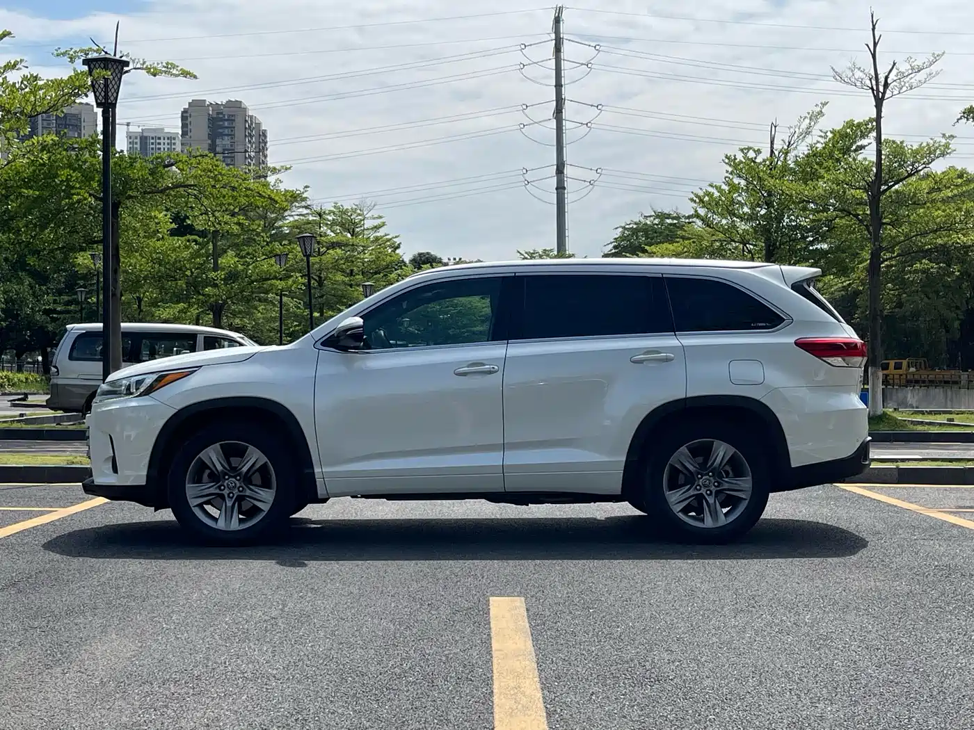 Toyota Highlander 2018 2.0T 4WD Luxury 7-seater (China V) фото 7
