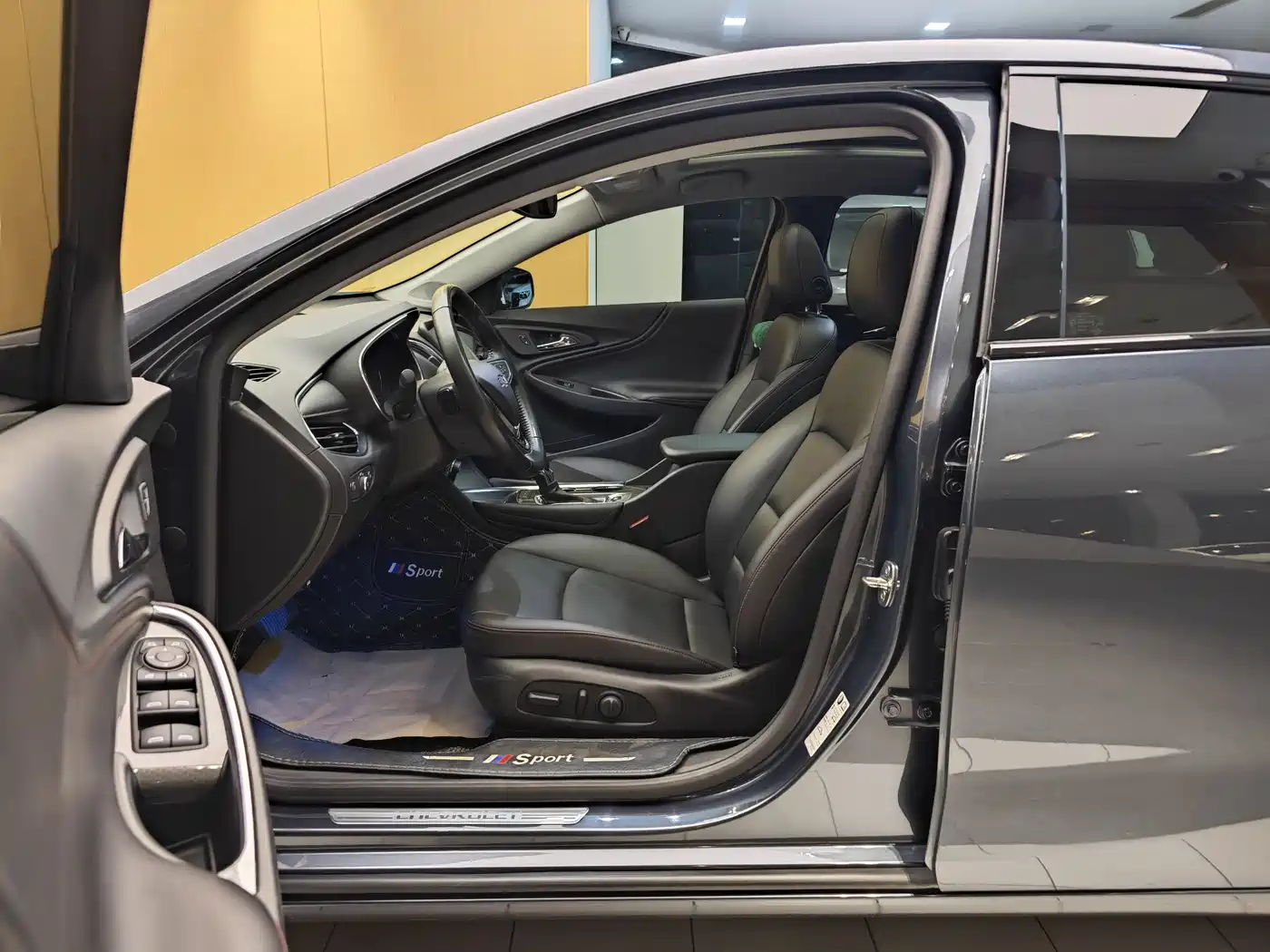 CHEVROLET MAI RUIBAO XL