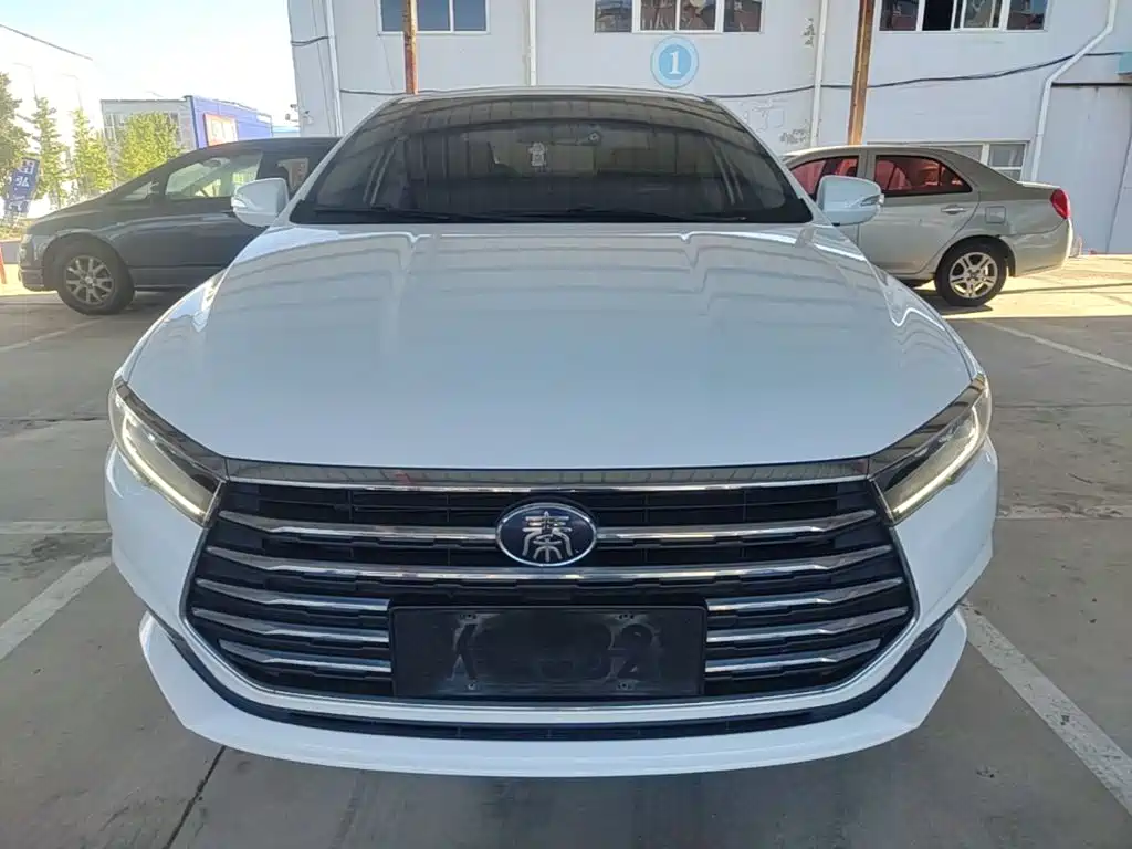 BYD Qin 2020 2019 1.5L Automatic Luxury Edition