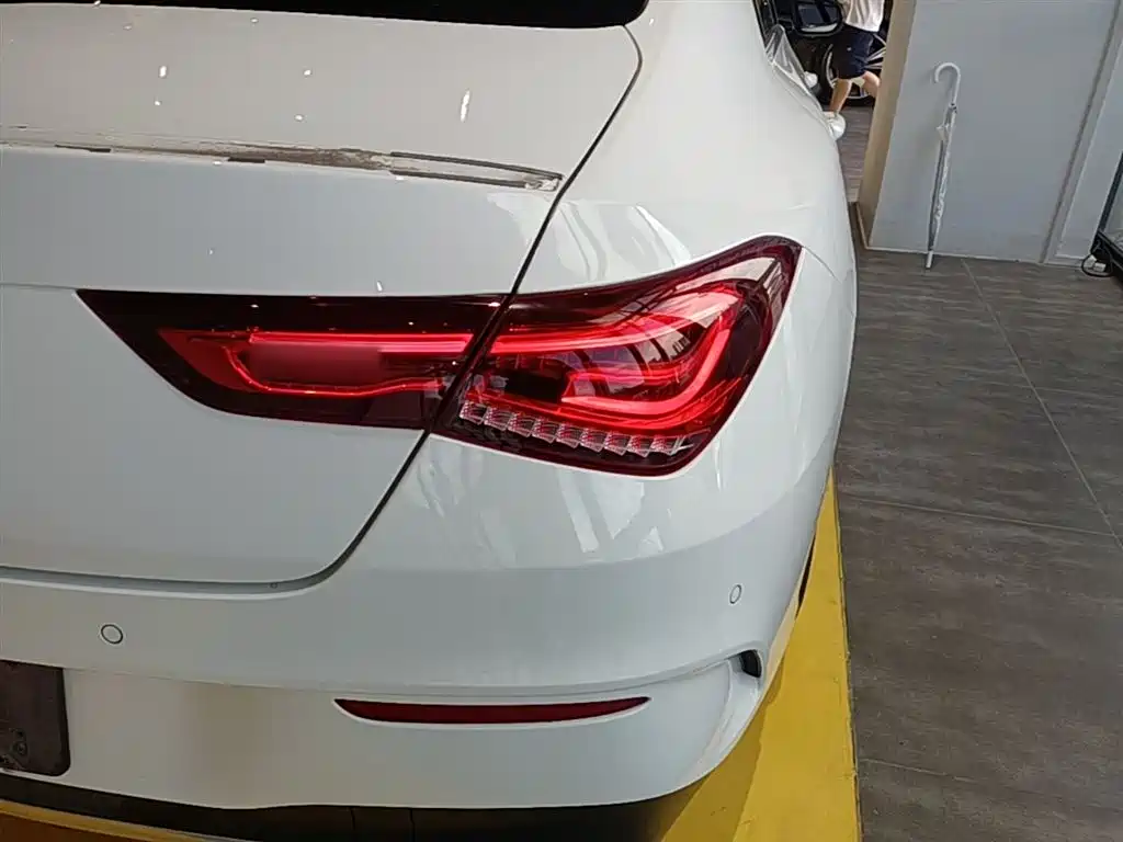 Mercedes-Benz CLA (Import) 2021 CLA 200 фото 8
