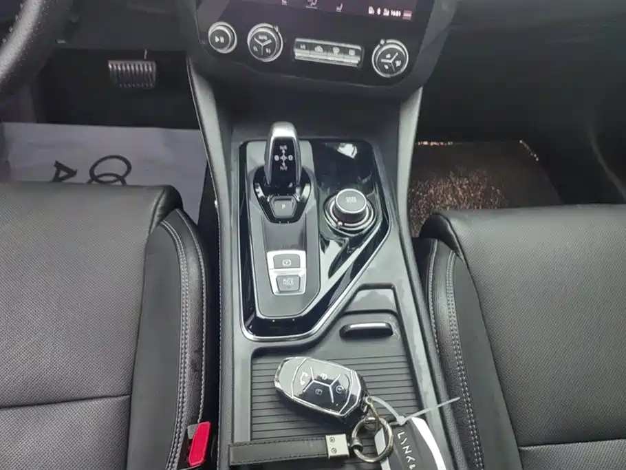Lynk & Co 03 2021 2.0TD Auto Jin Pro фото 16