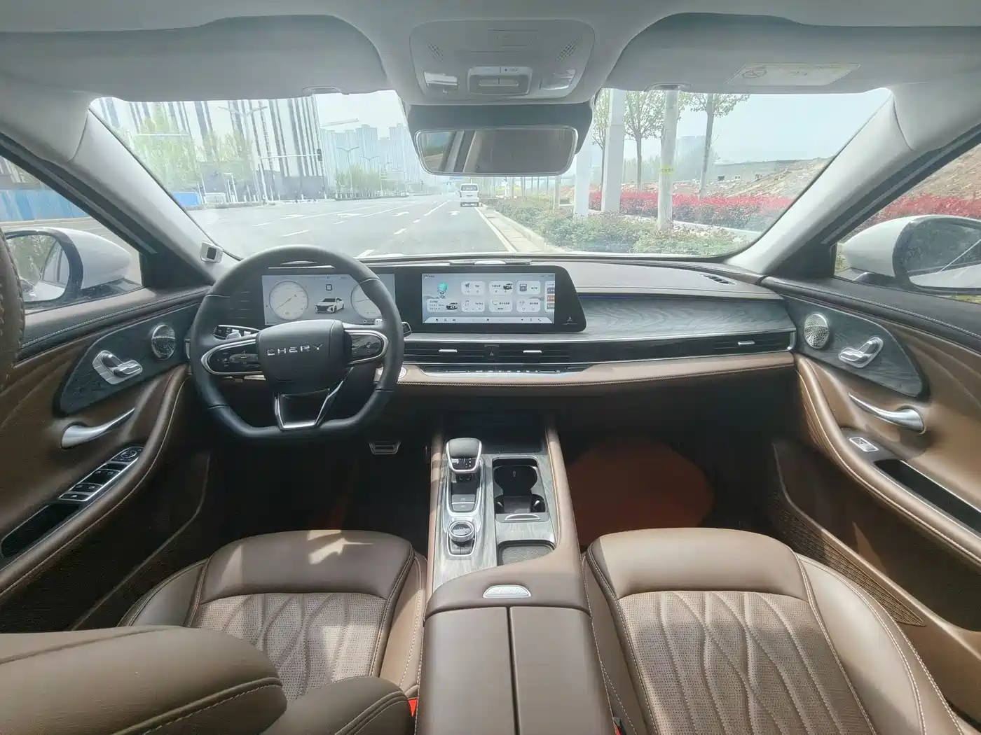 Chery Arrizo 8 2025 2025 Model 2.0T Automatic Royal+