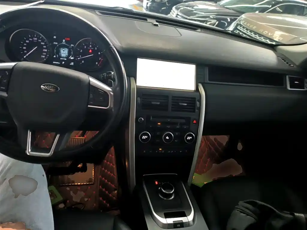 Land Rover Discovery Sport 2019 240PS HSE Edition China VI фото 10