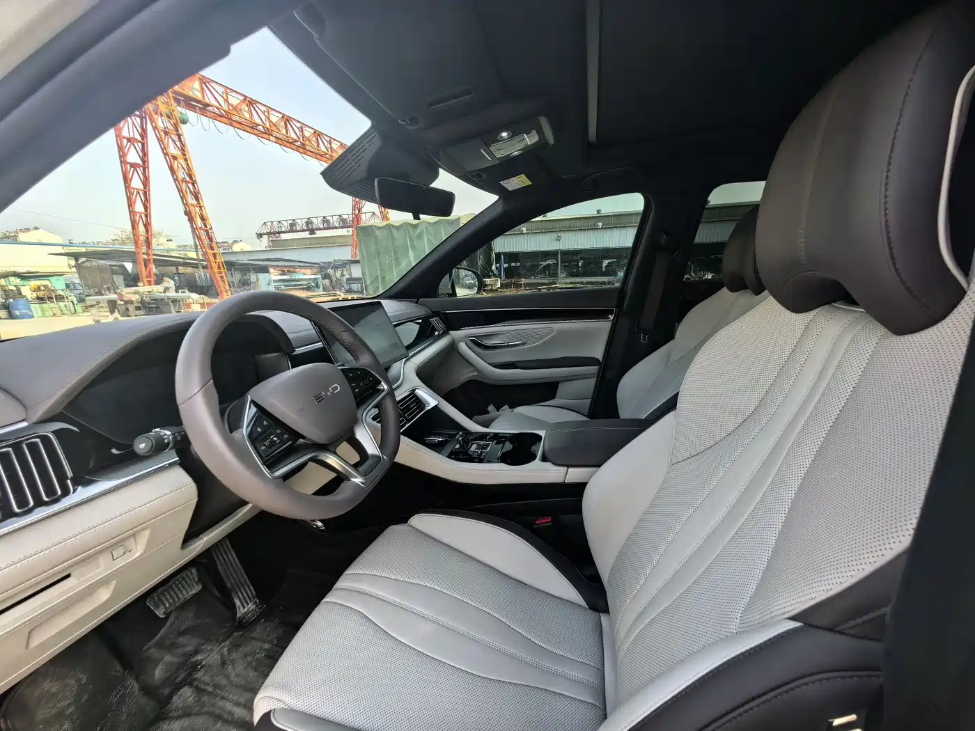 BYD Song PLUS PHEV 2025 DM-i 112KM Honor фото 8