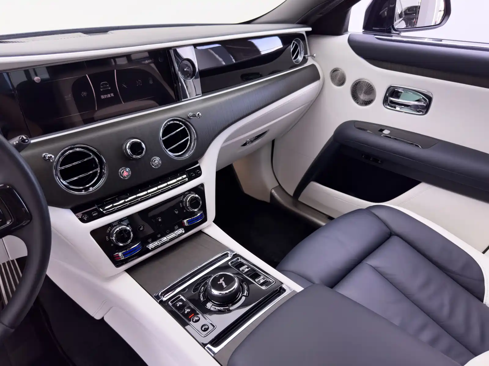 Фото 25 - Rolls-Royce Ghost
