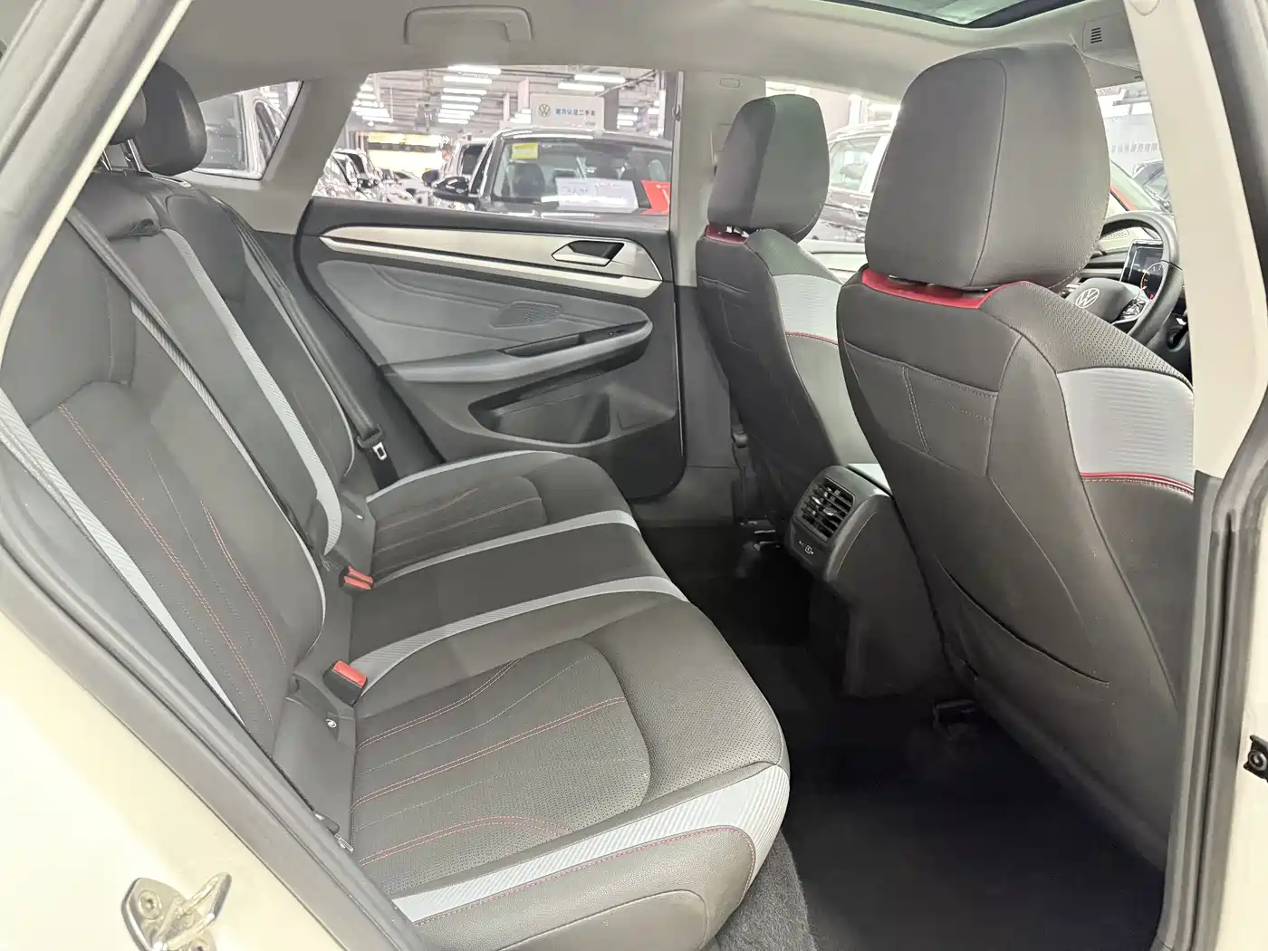 Volkswagen Lamando 2022 Lamando L 280TSI DSG Cool Edition фото 12
