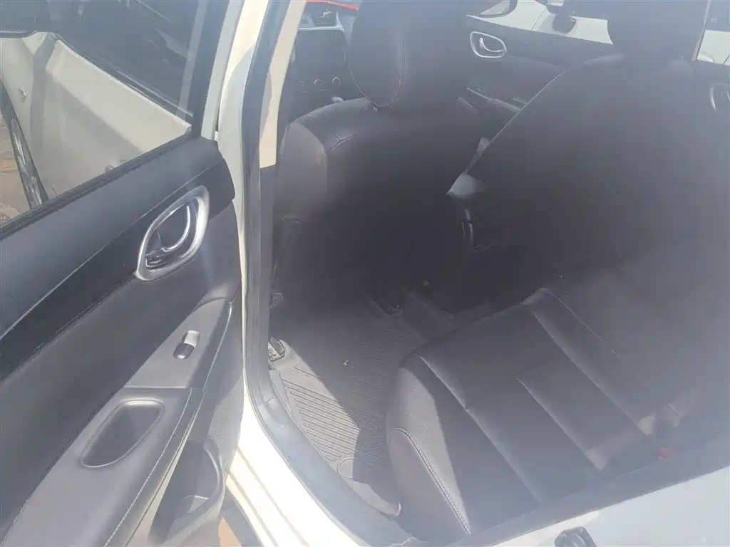 Nissan SYLPHY, миниатюра 13