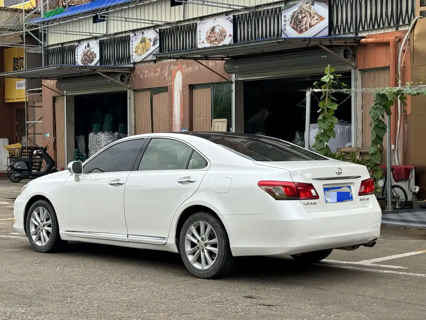 Lexus ES 2012 240 Special Limited Edition фото 4