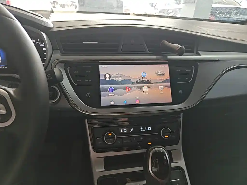Photo 13 - Geely Emgrand GL
